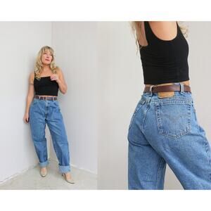Early 1990's Vintage Levi's 550 Blue Wash Jeans ~ Women's LG XL 34" to 35" Waist